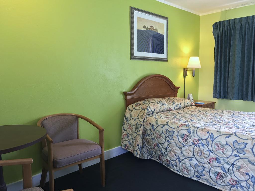 Economy Inn Danville Dış mekan fotoğraf