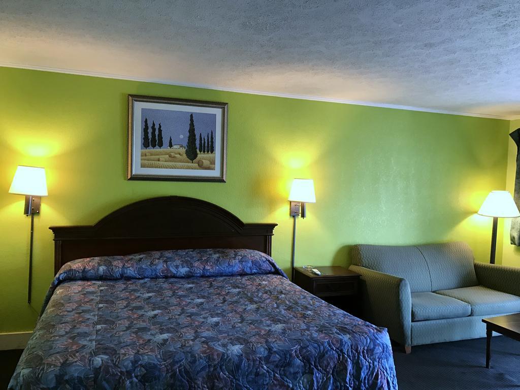 Economy Inn Danville Dış mekan fotoğraf