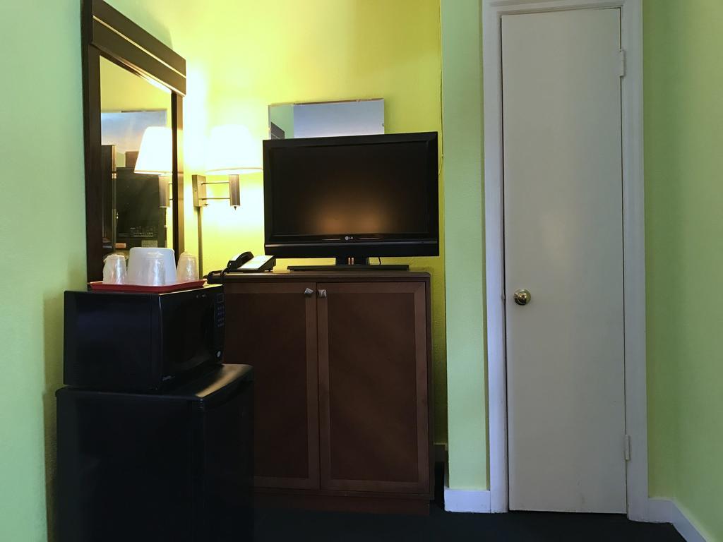 Economy Inn Danville Dış mekan fotoğraf